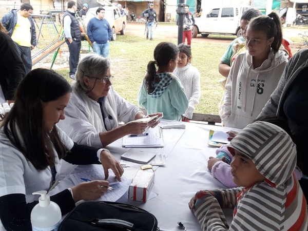 Salud Pública brindó 15.900 atenciones a afectados por las inundaciones en Asunción | .::Agencia IP::.