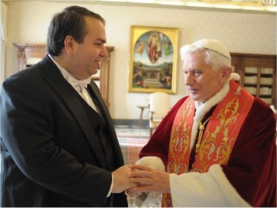 Kriskovich considera un golpe bajo su desvinculación ante el Vaticano