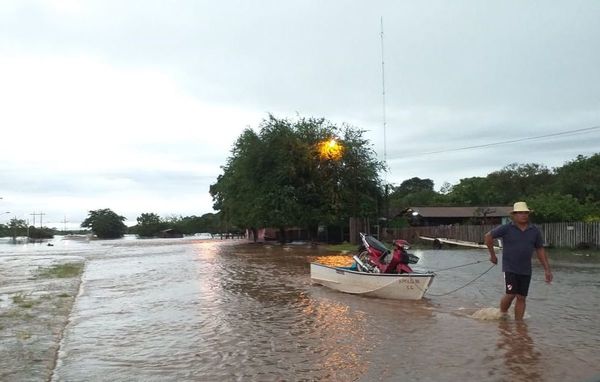 Afectados por inundaciones en Concepción sufren el abandono del Estado