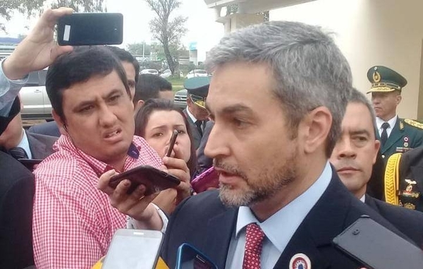 HOY / Abdo mantiene al titular de IPS y designa a Arregui para investigar licitación