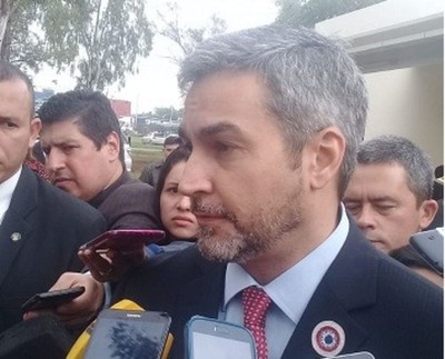 Advierte que no se dejará presionar - Radio 1000 AM
