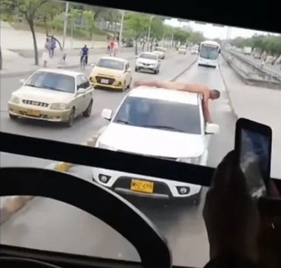 Pasea desnudo para ganar perdón por infidelidad - ADN Paraguayo