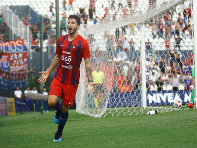 Mathías Villasanti extiende su contrato con el Ciclón