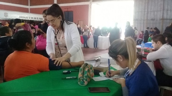 Realizan más de 600 atenciones en San Juan del Paraná - ADN Paraguayo