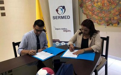Facultad de Filosofía de la UNE firma convenio con SERMED