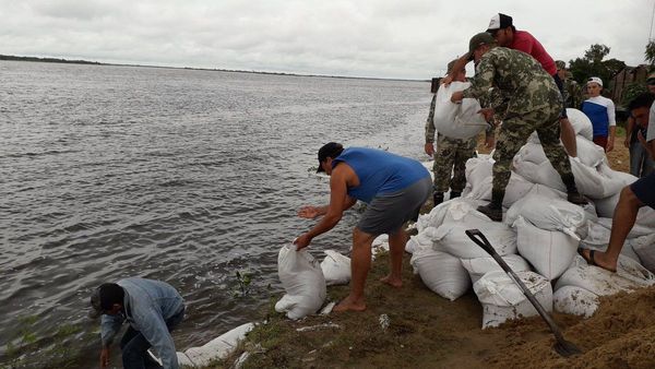 Tras inconveniente con maquinaria, siguen trabajos de dragado en Pilar