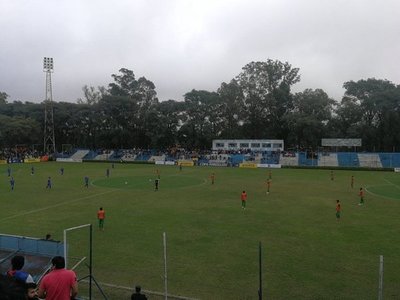Sin piedad sobre Puerto Diana - Deportes - ABC Color