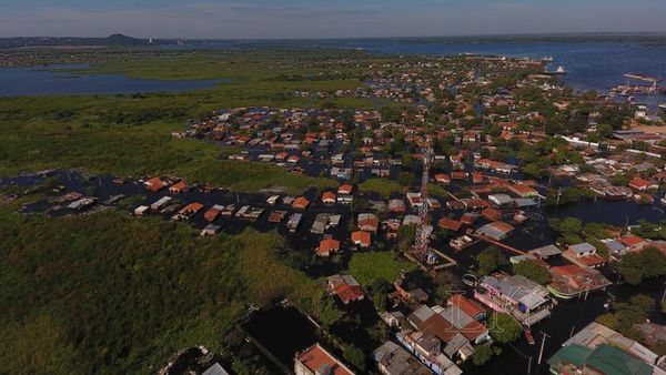 Asunción: Más de 47 mil personas desplazadas por la crecida del río