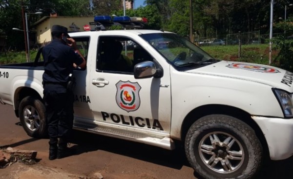 Pareja detenida por hurto en escribanía