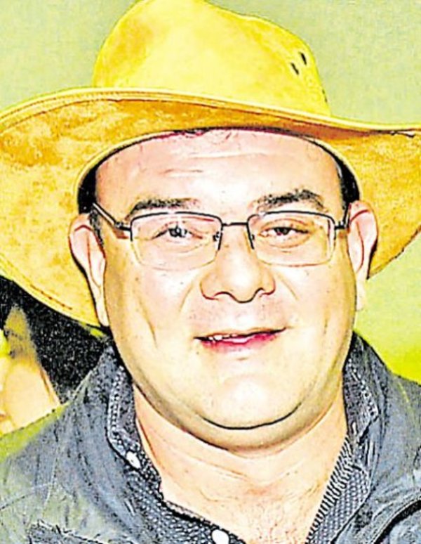 El diputado Rivas chicanea otra vez y suspende audiencia - Edicion Impresa - ABC Color
