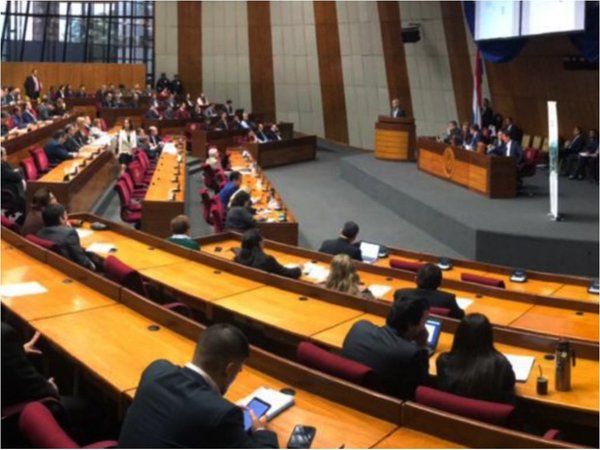 Reforma fiscal: Dictamen a favor en Senado y critican el llamativo apuro