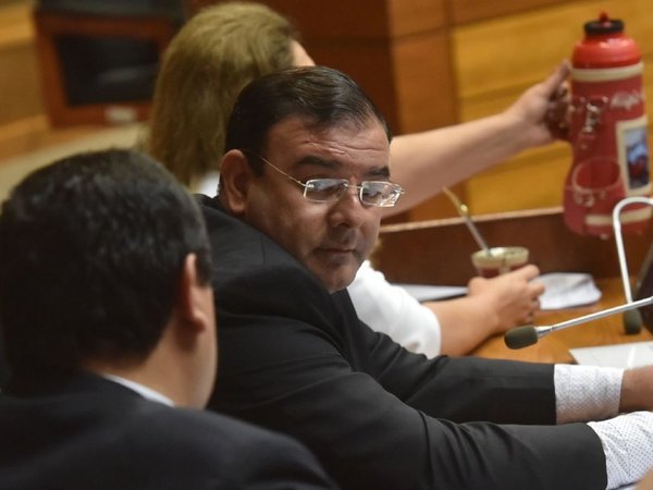 Con chicanas Rivas busca anular imputación y trabar causa penal