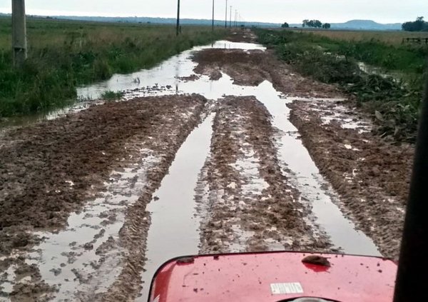 Caminos vecinales están destrozados - Edicion Impresa - ABC Color