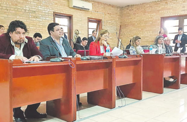 Junta pide reponer a supuestos planilleros | Diario Vanguardia 07