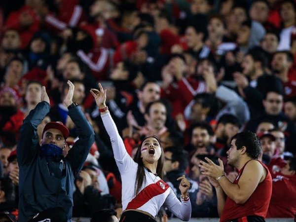 River Plate acostumbra a su hinchada a tomar las calles de Buenos Aires