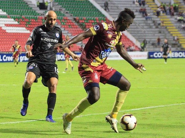 Argentinos empata con Tolima y pasa a octavos en la Sudamericana