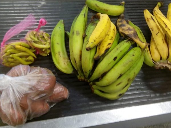 Senave incautó dos docenas de bananas y le llovieron críticas