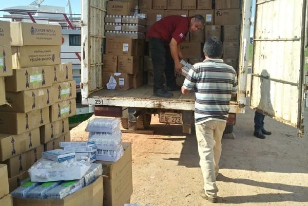 El Gobierno entrega medicamentos e insumos médicos por 300 millones de guaraníes a al departamento de Alto Paraguay por tierra