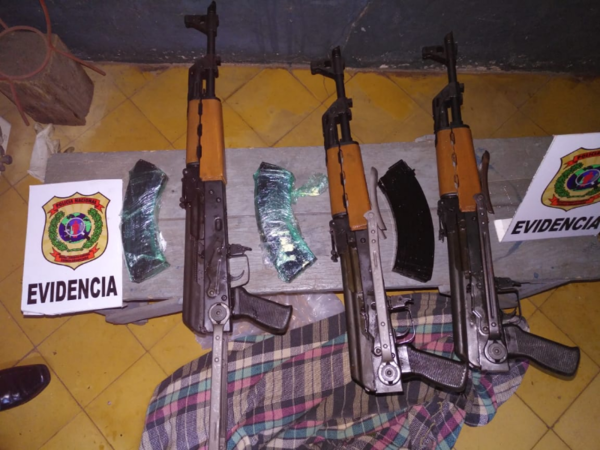 Caen presuntos traficantes de armas - Radio 1000 AM