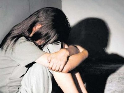 Denuncian a abuelo por supuesto abuso a su nieta de 8 años