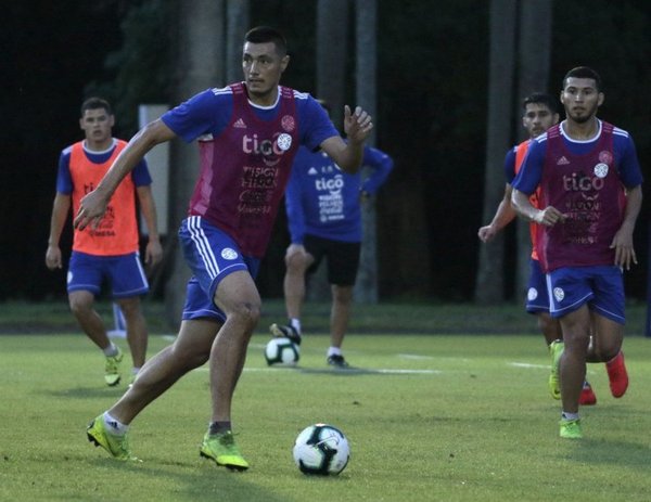 Demora en la transferencia de Escobar - Deportes - ABC Color