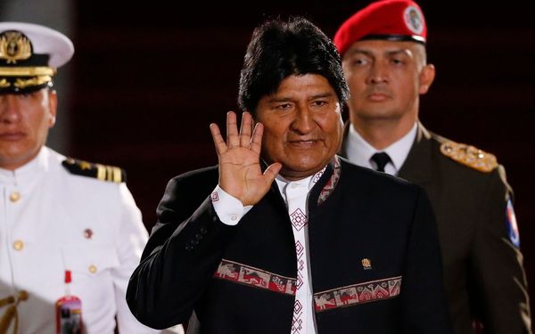Evo aventaja en carrera electoral a una oposición fragmentada - ADN Paraguayo