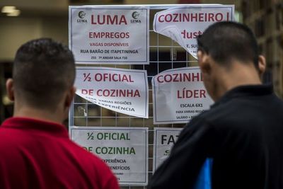 La caída del desempleo da una tregua a un Brasil que no consigue despegar
