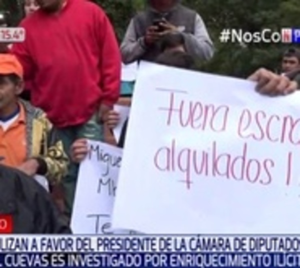 Simpatizantes de Miguel Cuevas se movilizan para apoyarlo - Paraguay.com