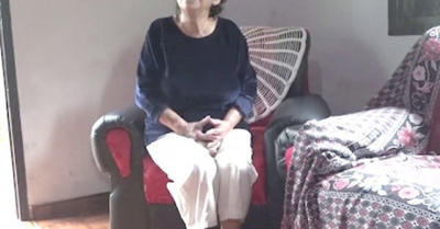 Enfermera de 71 años recibió un homenaje