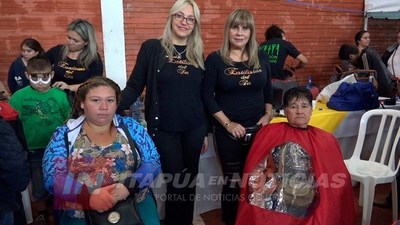 ESTILISTAS SOLIDARIOS MARCAN PRESENCIA EN SAN JUAN DEL PARANÁ.