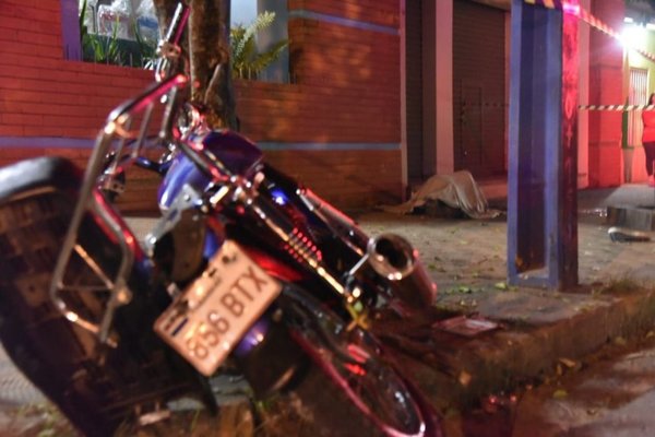 Motociclista muere tras persecución en Luque - Nacionales - ABC Color