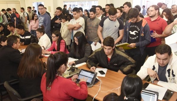Proyectos de inversión pública ya deben arrancar para que impacten en economía - Edicion Impresa - ABC Color
