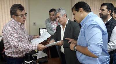 Nicanor, entre patoteadas y chanchullos publicitarios - ADN Paraguayo