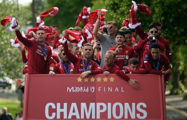 Los “reds” se dan un baño de multitudes - Deportes - ABC Color