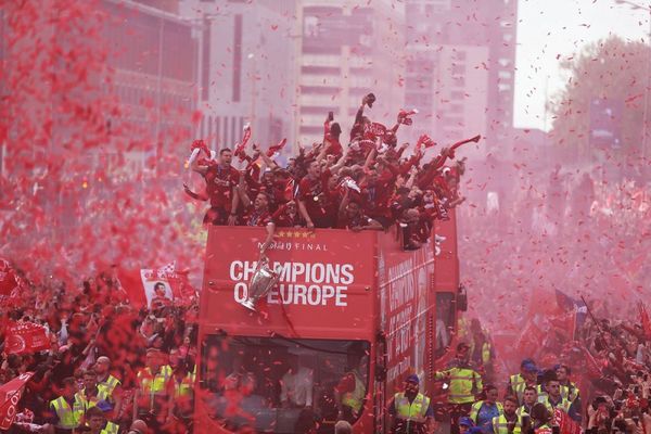 El gran festejo en las calles de Liverpool