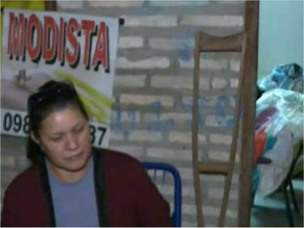 Se lesionó por pisar un bache en San Lorenzo