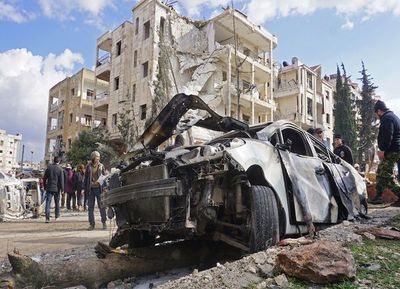 Un autobomba mató ayer a 14 personas en la ciudad siria de Azaz