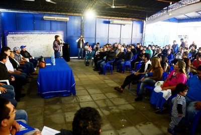 Presidente apoya pactos para robar a la gente, dice Alegre - Edicion Impresa - ABC Color