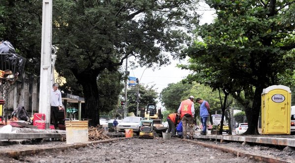 Comuna dice que vías del tranvía ya estaban sepultadas - Edicion Impresa - ABC Color