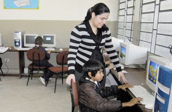 El TIC en la educación ya demandó US$ 121 millones - Edicion Impresa - ABC Color