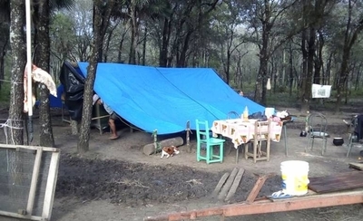 HOY / A pesar de obstáculos, en Ciervo Blanco se ingenian para dar clases