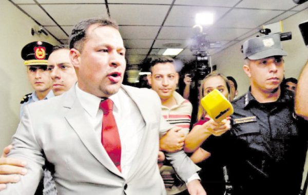 Pide que se le quite su “poder” a fiscala general | Diario Vanguardia 07