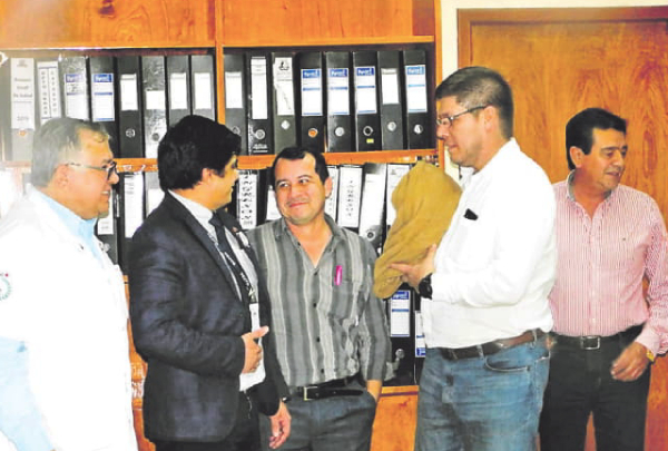 Garantizan servicios en hospital tras conflictos | Diario Vanguardia 07