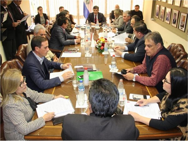 Senado define esta semana la pérdida de investidura de Dionisio Amarilla 