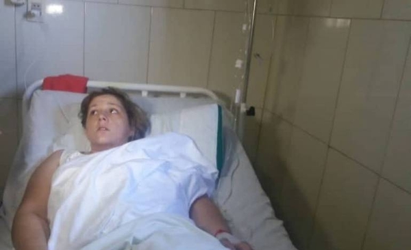 HOY / Mujer defiende a policía y asegura que intentó suicidarse, pero fiscala no le cree