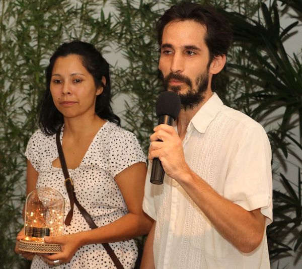 “Voces de barro” llegó a Argentina