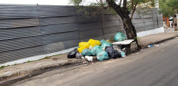 Basura acumulada - Cronicas Ciudadanas - ABC Color