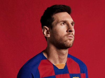 Barcelona lanza su nueva camiseta, a cuadros en vez de a rayas