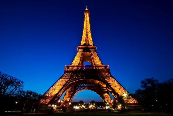 La maldición de la Torre Eiffel “rompe parejas” ¿mito o realidad? - Churero.com