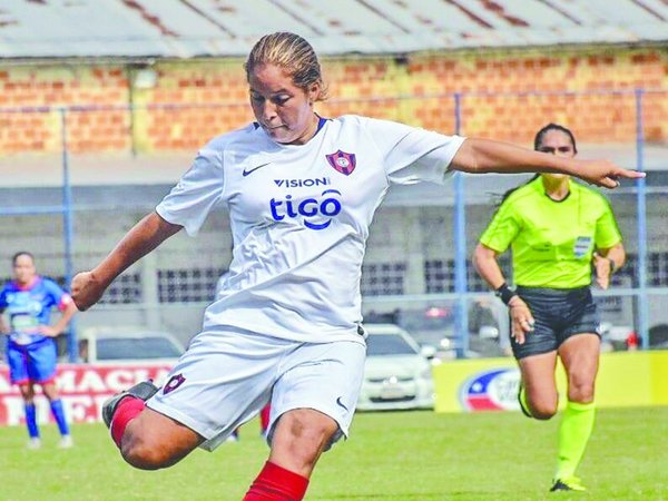 Ana es la capitana del "club de sus amores"